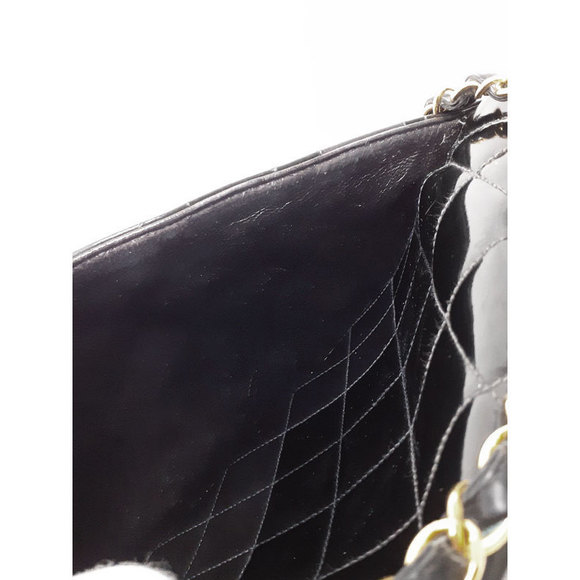Chanel Matelasse Chain Shoulder Bag Patent Leather - Picture 7 of 8